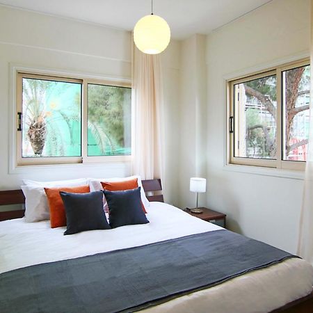 Phaedrus Living City View Luxury Iras Flat 102 Nikosia Bagian luar foto